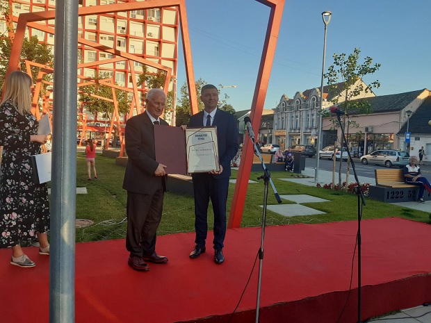 Матија Бећковић лауреат Винаверове награде у Шапцу: Где је Винавер ту је светска култура